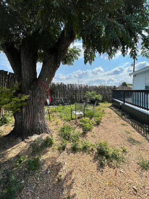 The Paddock House At Blanco Texas Villa Bagian luar foto
